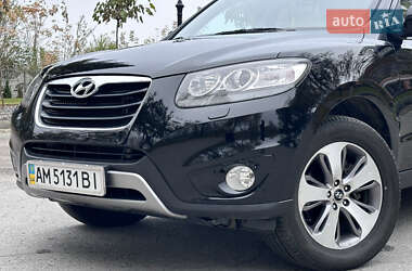 Позашляховик / Кросовер Hyundai Santa FE 2012 в Звягелі