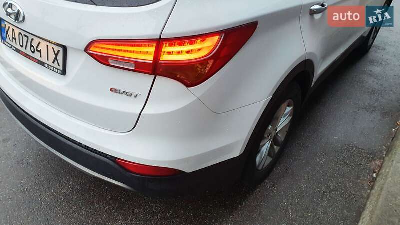Позашляховик / Кросовер Hyundai Santa FE 2015 в Києві