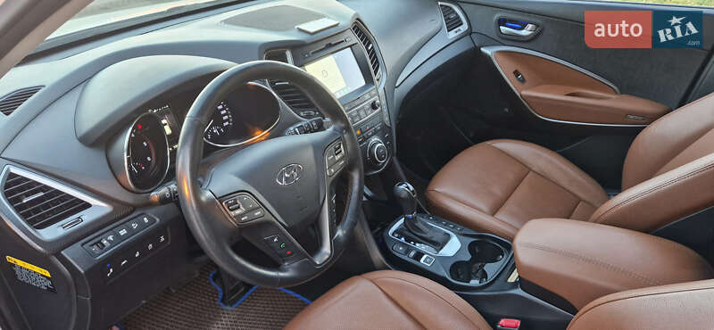 Позашляховик / Кросовер Hyundai Santa FE 2015 в Коблевому