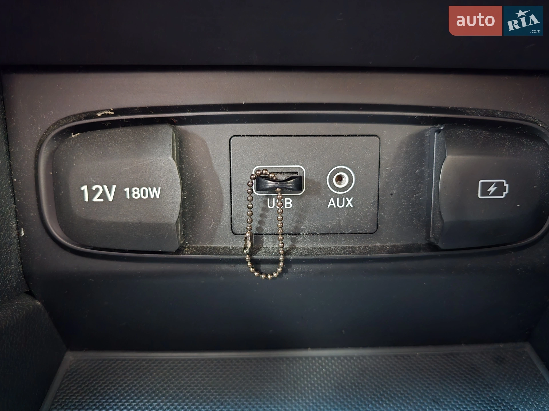 2019 Hyundai Santa Fe - мініатюра 17