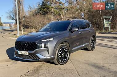 Внедорожник / Кроссовер Hyundai Santa FE 2021 в 