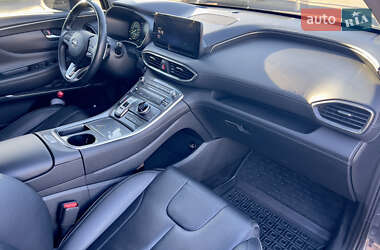 Внедорожник / Кроссовер Hyundai Santa FE 2021 в 