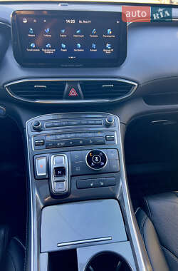 Внедорожник / Кроссовер Hyundai Santa FE 2021 в 