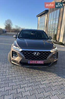 Внедорожник / Кроссовер Hyundai Santa FE 2019 в Тернополе