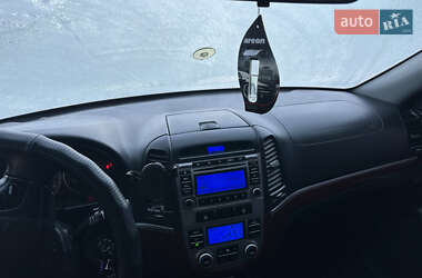 Внедорожник / Кроссовер Hyundai Santa FE 2009 в 