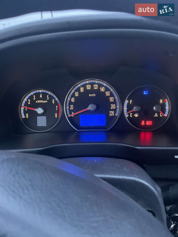 Позашляховик / Кросовер Hyundai Santa FE 2006 в Золочеві