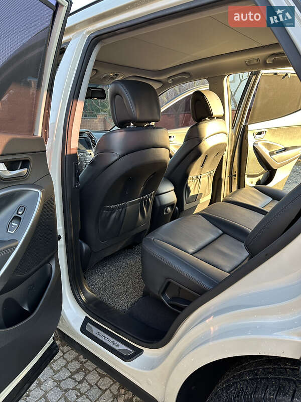 Внедорожник / Кроссовер Hyundai Santa FE 2015 в Ивано-Франковске