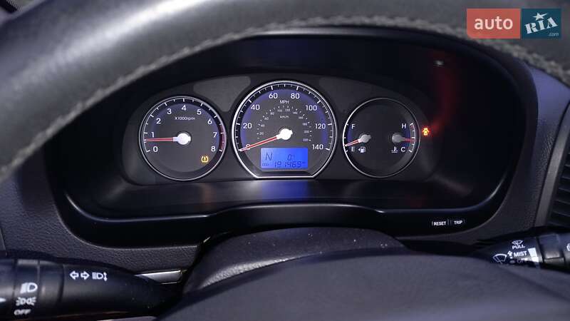 Внедорожник / Кроссовер Hyundai Santa FE 2010 в Львове