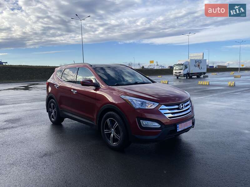 Внедорожник / Кроссовер Hyundai Santa FE 2015 в Львове