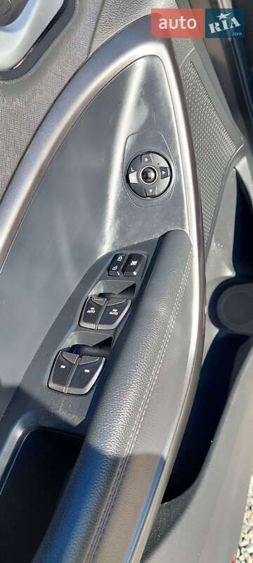 Внедорожник / Кроссовер Hyundai Santa FE 2016 в Ивано-Франковске