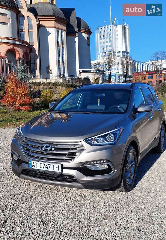 Внедорожник / Кроссовер Hyundai Santa FE 2016 в Ивано-Франковске
