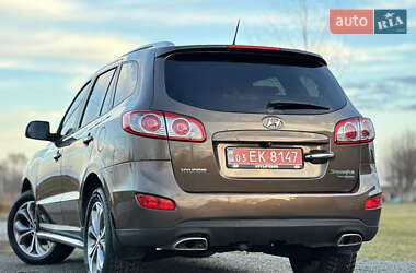 Внедорожник / Кроссовер Hyundai Santa FE 2011 в Луцке