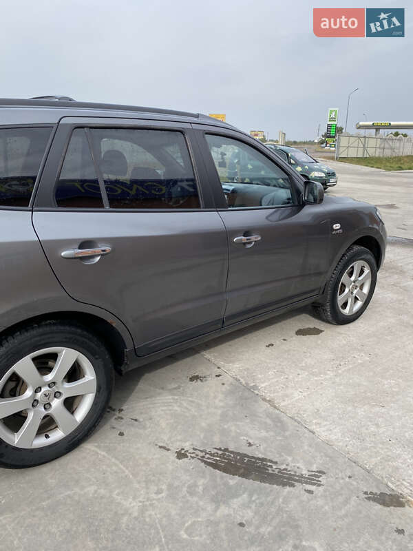 Позашляховик / Кросовер Hyundai Santa FE 2007 в Дубровиці