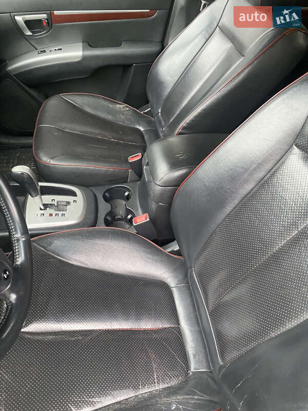 Позашляховик / Кросовер Hyundai Santa FE 2007 в Дубровиці