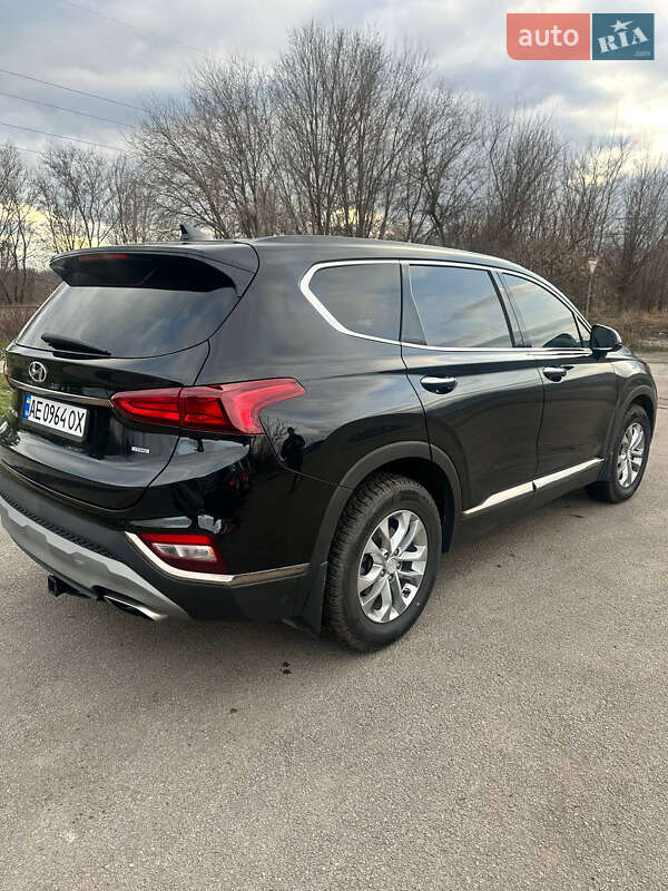 Внедорожник / Кроссовер Hyundai Santa FE 2018 в Синельниково