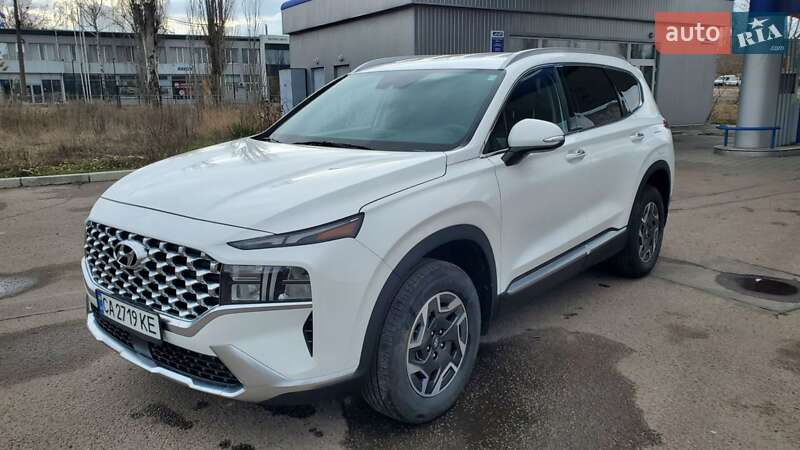 Позашляховик / Кросовер Hyundai Santa FE 2022 в Умані