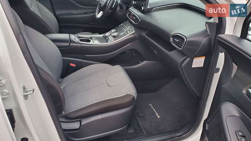 Позашляховик / Кросовер Hyundai Santa FE 2022 в Умані