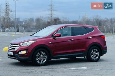 Внедорожник / Кроссовер Hyundai Santa FE 2012 в 