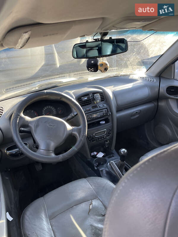 Позашляховик / Кросовер Hyundai Santa FE 2002 в Ратному