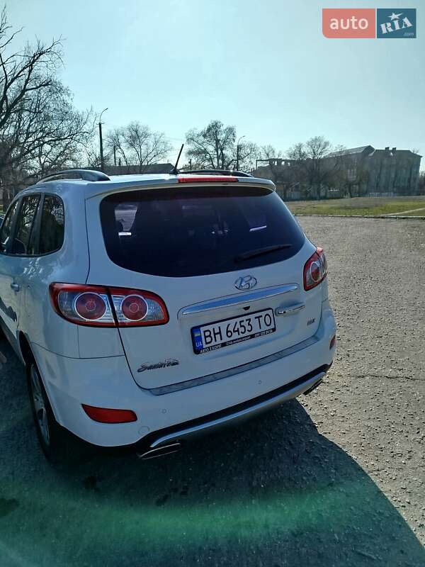 Внедорожник / Кроссовер Hyundai Santa FE 2012 в Белгороде-Днестровском