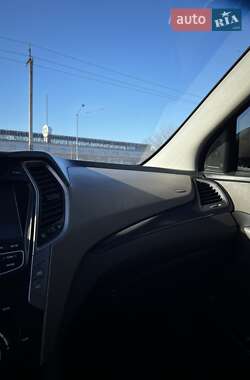 Внедорожник / Кроссовер Hyundai Santa FE 2014 в 