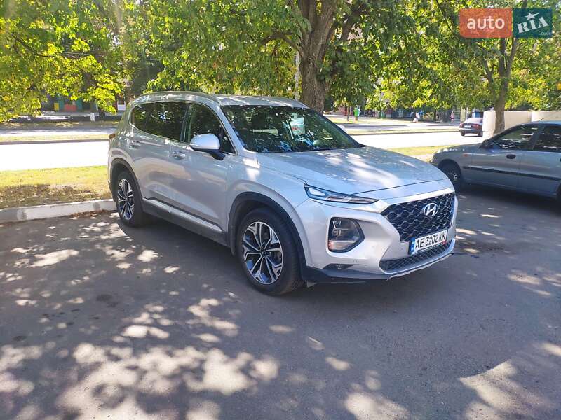 Внедорожник / Кроссовер Hyundai Santa FE 2019 в Киеве