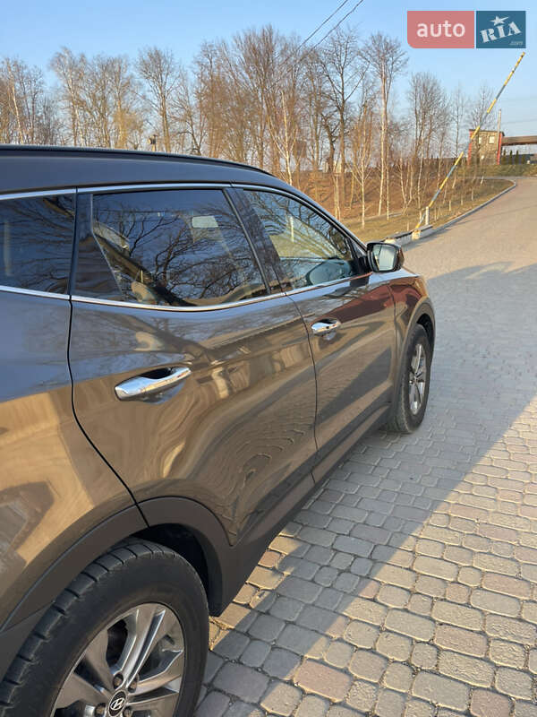Позашляховик / Кросовер Hyundai Santa FE 2012 в Тлумачі