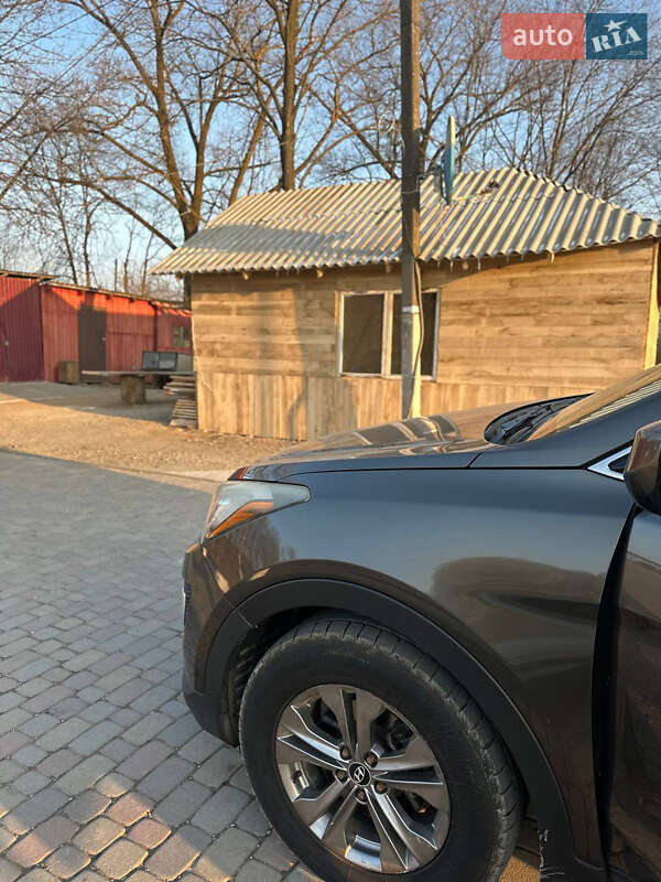 Позашляховик / Кросовер Hyundai Santa FE 2012 в Тлумачі