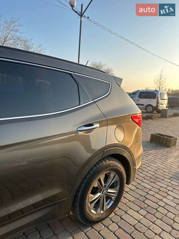 Позашляховик / Кросовер Hyundai Santa FE 2012 в Тлумачі