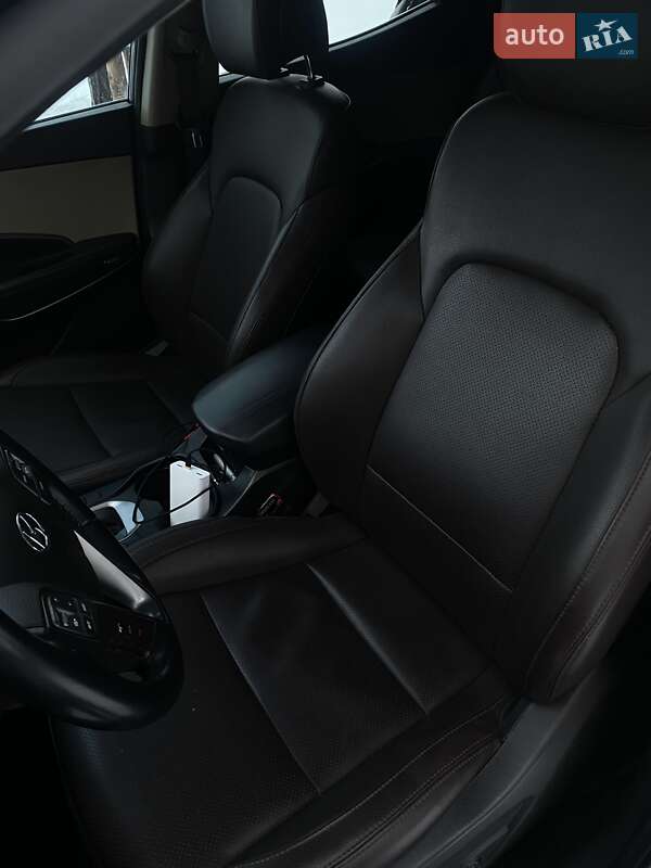 Позашляховик / Кросовер Hyundai Santa FE 2017 в Києві