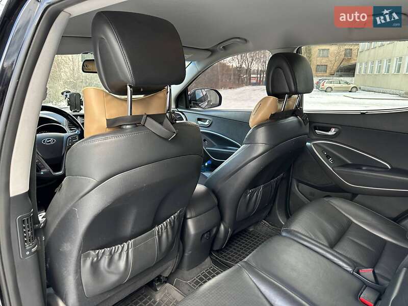 Внедорожник / Кроссовер Hyundai Santa FE 2014 в Тернополе