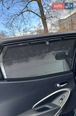 Внедорожник / Кроссовер Hyundai Santa FE 2014 в 