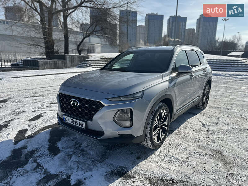 Внедорожник / Кроссовер Hyundai Santa FE 2018 в Киеве