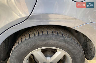 Внедорожник / Кроссовер Hyundai Santa FE 2005 в 