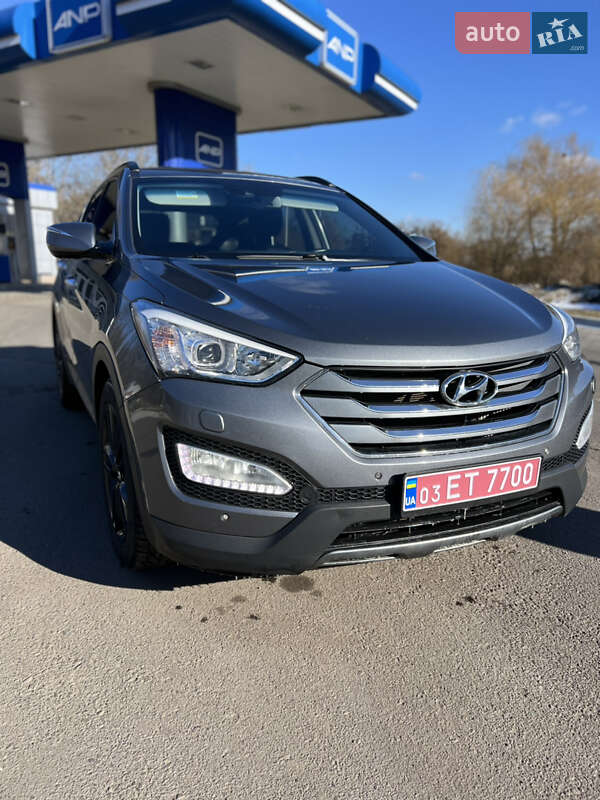 Внедорожник / Кроссовер Hyundai Santa FE 2013 в Дубно