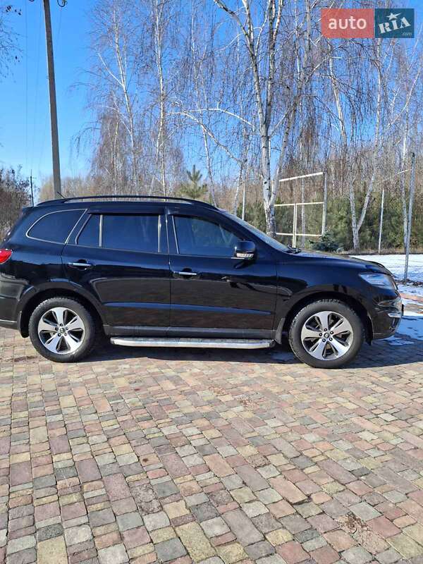 Позашляховик / Кросовер Hyundai Santa FE 2012 в Києві
