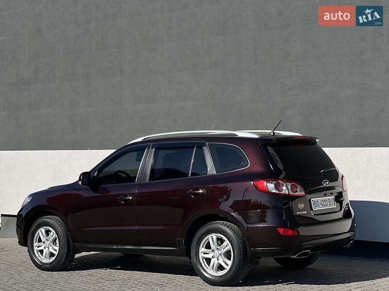 Внедорожник / Кроссовер Hyundai Santa FE 2011 в Тернополе