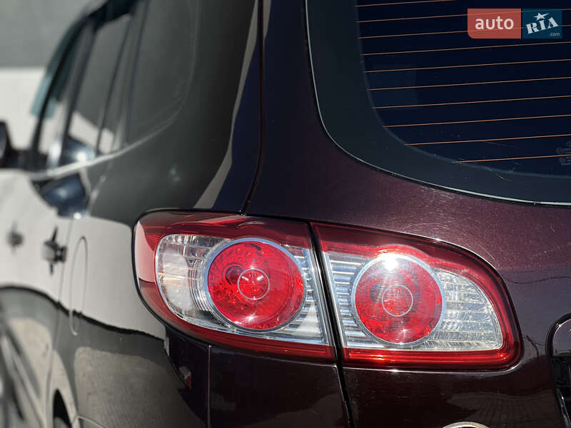 Внедорожник / Кроссовер Hyundai Santa FE 2011 в Тернополе