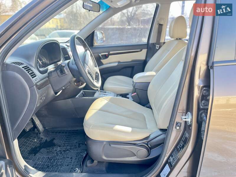 Позашляховик / Кросовер Hyundai Santa FE 2011 в Бучі