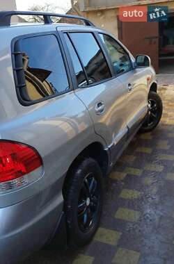 Внедорожник / Кроссовер Hyundai Santa FE 2005 в 
