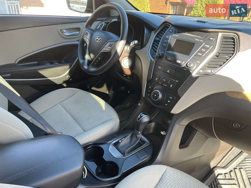 Позашляховик / Кросовер Hyundai Santa FE 2015 в Буковеле фото 7 Позашляховик / Кросовер Hyundai Santa FE 2015 в Буковеле