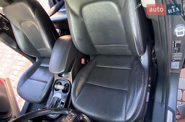 Внедорожник / Кроссовер Hyundai Santa FE 2013 в 