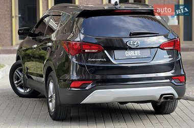 Внедорожник / Кроссовер Hyundai Santa FE 2016 в 