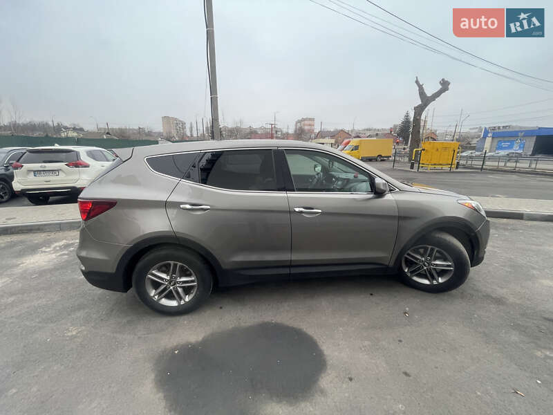 Внедорожник / Кроссовер Hyundai Santa FE 2016 в Виннице