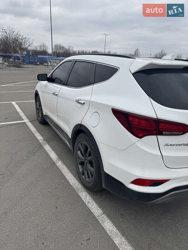Внедорожник / Кроссовер Hyundai Santa FE 2017 в Днепре