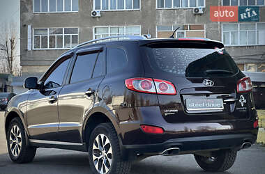 Внедорожник / Кроссовер Hyundai Santa FE 2010 в 