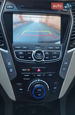 Внедорожник / Кроссовер Hyundai Santa FE 2012 в 