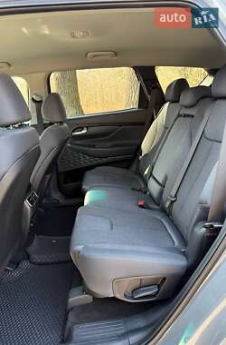 Внедорожник / Кроссовер Hyundai Santa FE 2021 в 