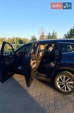 Внедорожник / Кроссовер Hyundai Santa FE 2018 в 