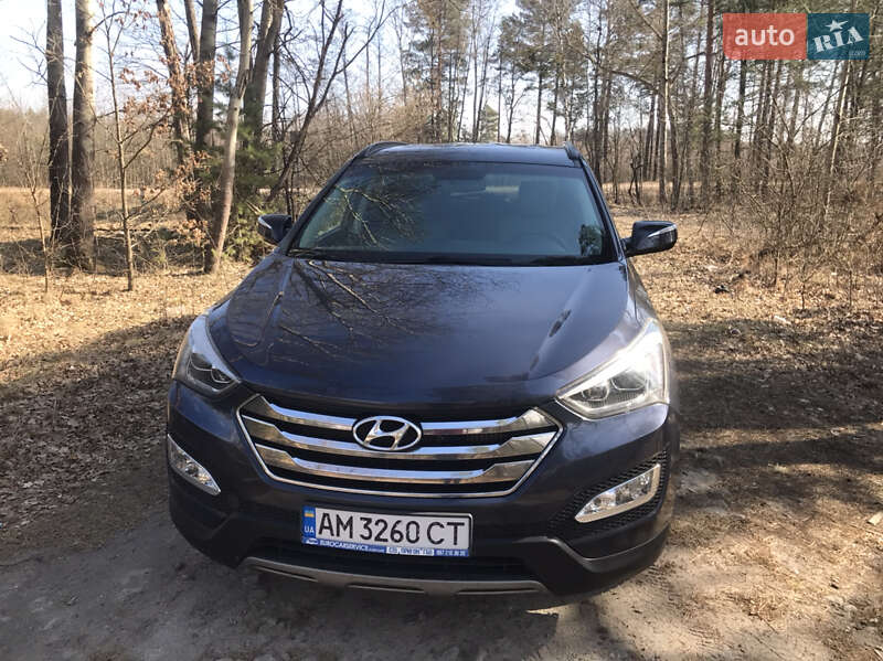 Позашляховик / Кросовер Hyundai Santa FE 2013 в Коростишеві